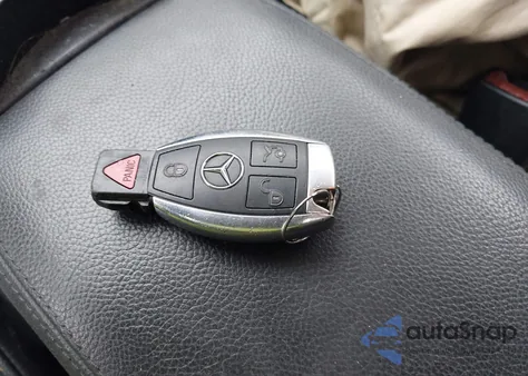 2008 Mercedes-Benz Cls 550 z USA, uszkodzony, nr VIN WDDDJ72X48A130781